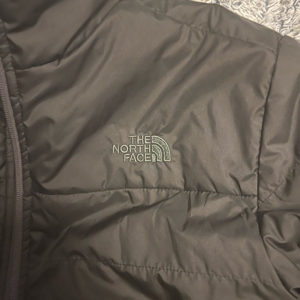 Northface puffy jacket, black on black